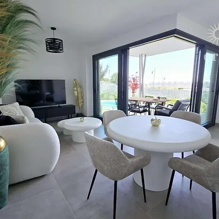 Beautiful Terrace Pool 4pers Sea פואנגירולה