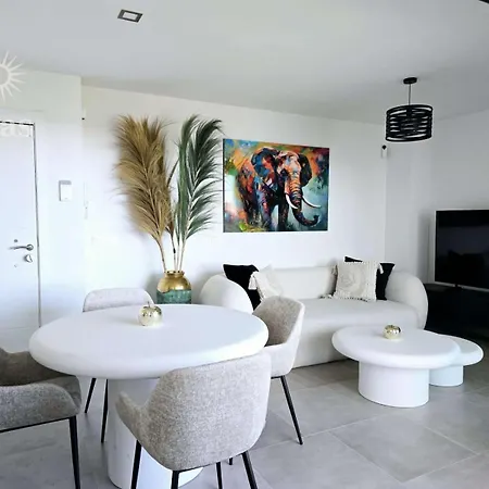 Beautiful Terrace Pool 4pers Sea * פואנגירולה